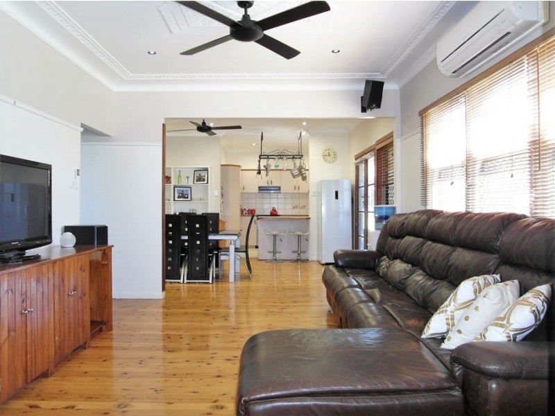 3 Ford Street, Rockville QLD 4350