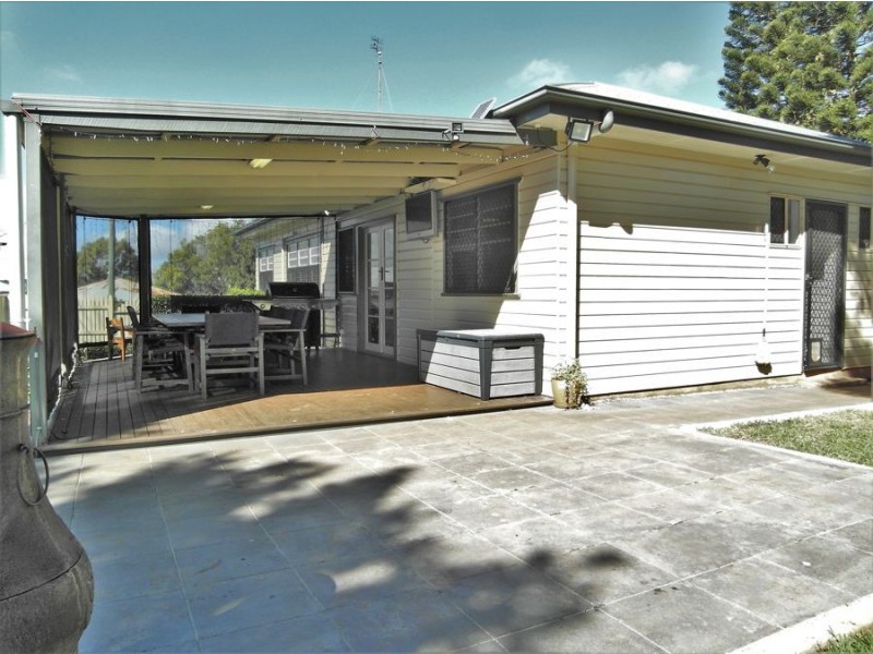 3 Ford Street, Rockville QLD 4350