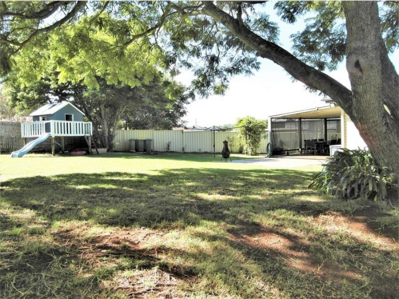 3 Ford Street, Rockville QLD 4350