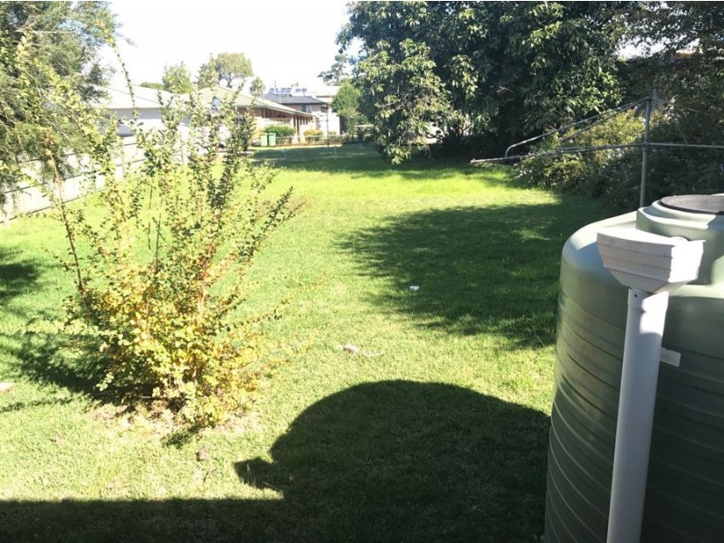 4 Erbacher Street, Centenary Heights QLD 4350