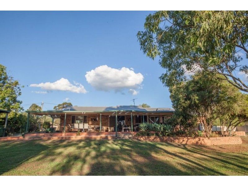 7 Pizzoni Road, Glenvale QLD 4350