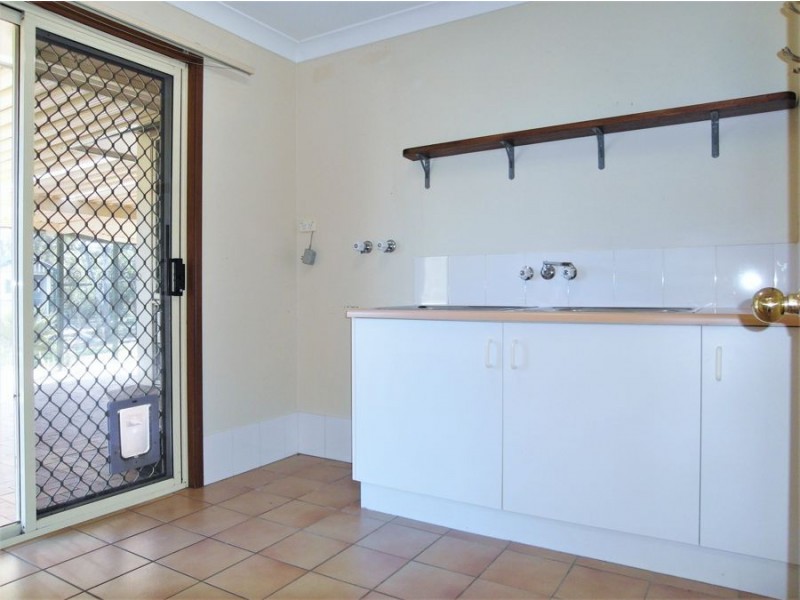 7 Pizzoni Road, Glenvale QLD 4350