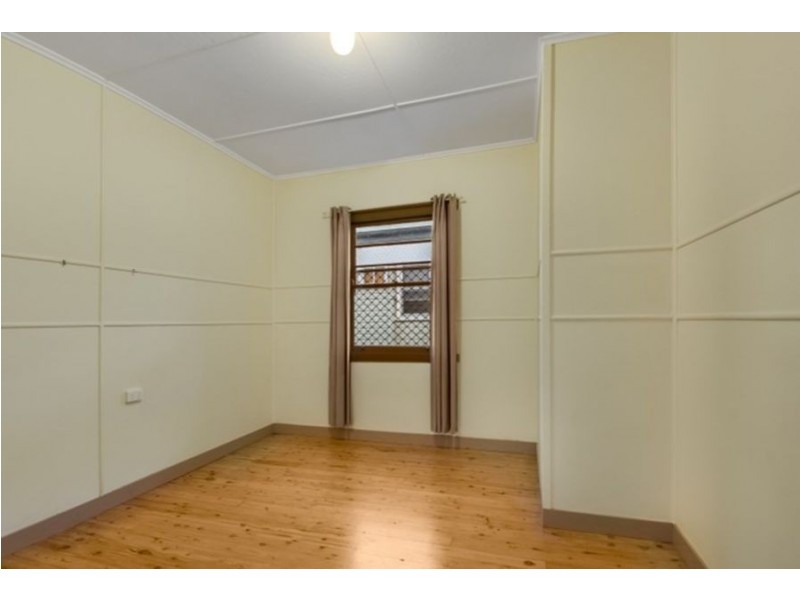 26 Monash Street, Newtown QLD 4350