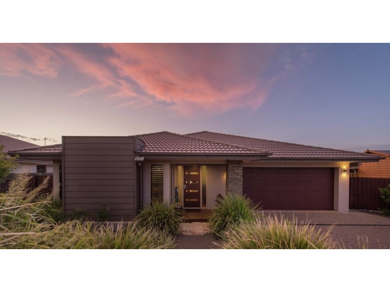 27 Trevean Drive, Kleinton QLD 4352