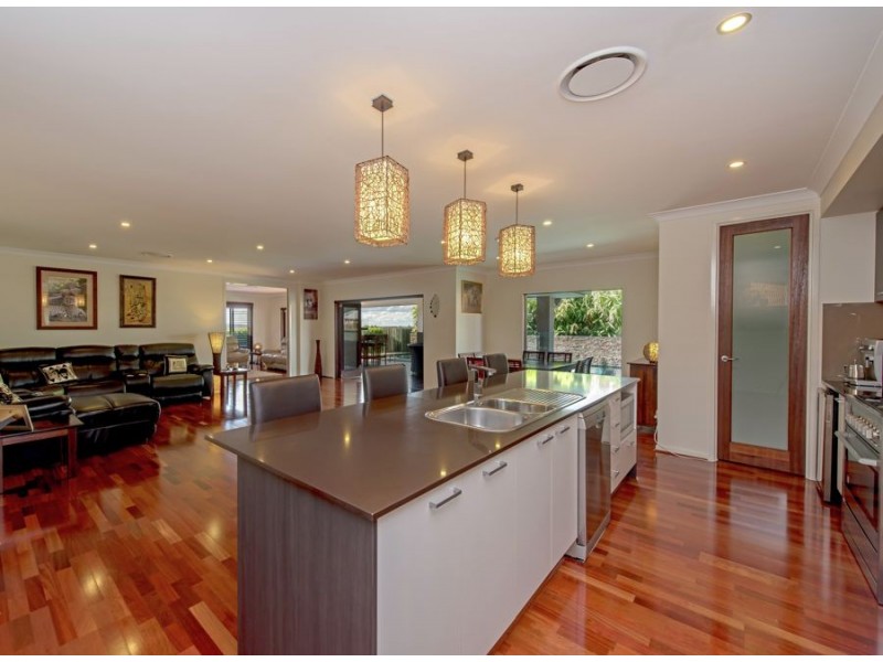 27 Trevean Drive, Kleinton QLD 4352