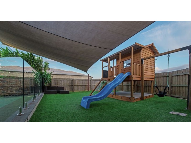 27 Trevean Drive, Kleinton QLD 4352