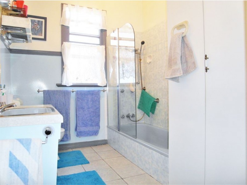 20 Lemnos Street, Harlaxton QLD 4350