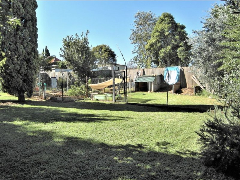 20 Lemnos Street, Harlaxton QLD 4350