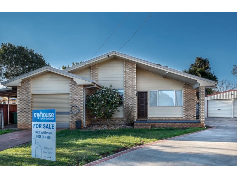 3 Chinchilla Court, Wilsonton Heights QLD 4350