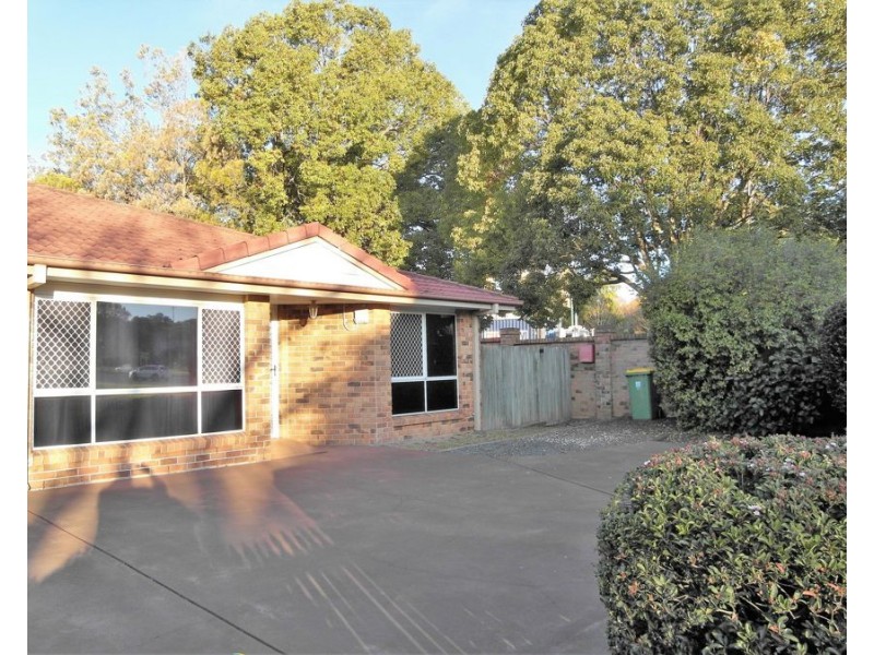 4/6 Krause Court, East Toowoomba QLD 4350