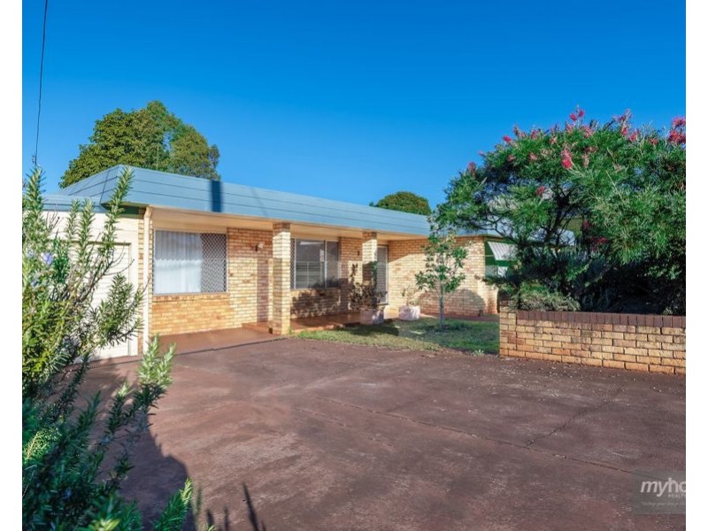 10 Elliott Street, Kearneys Spring QLD 4350