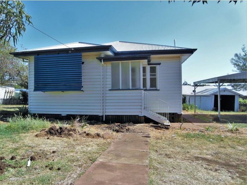 183 Jellicoe Street, Newtown QLD 4350