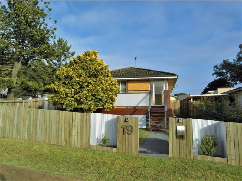 19 Hillside Street, Newtown QLD 4350