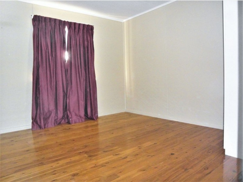 19 Hillside Street, Newtown QLD 4350