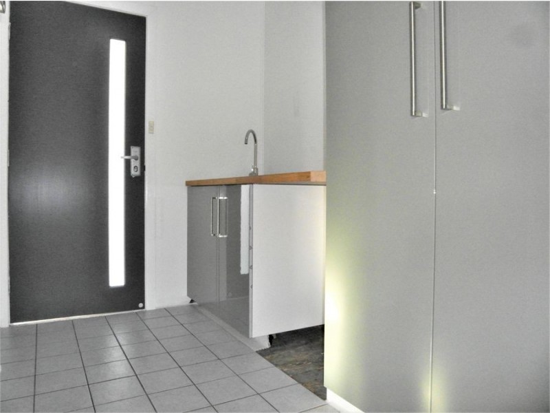 19 Hillside Street, Newtown QLD 4350