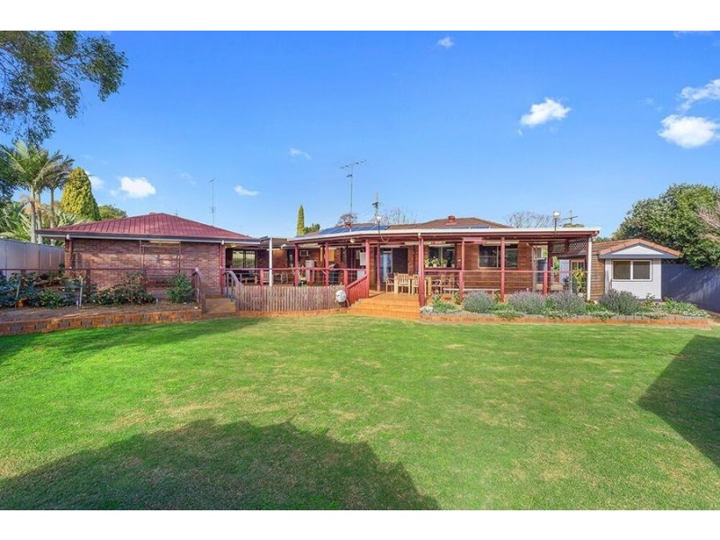 1 Bader Court, Wilsonton QLD 4350