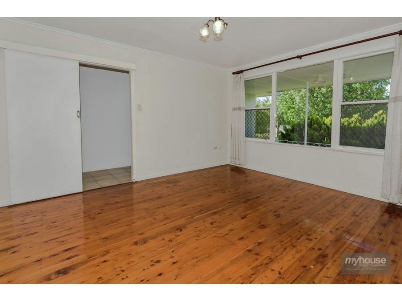 40 Wentworth Street, Centenary Heights QLD 4350