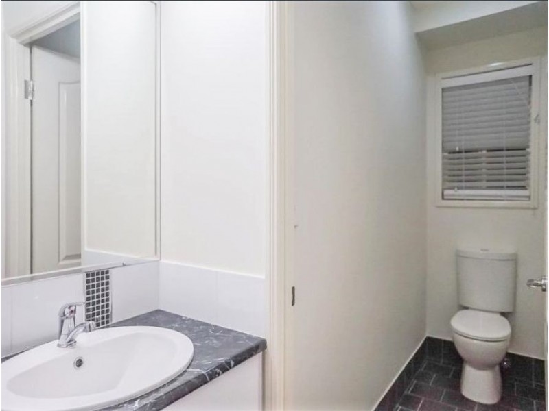 3/353 Greenwattle Street, Wilsonton QLD 4350