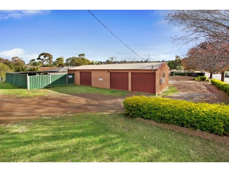 1 Baird Street, Kearneys Spring QLD 4350