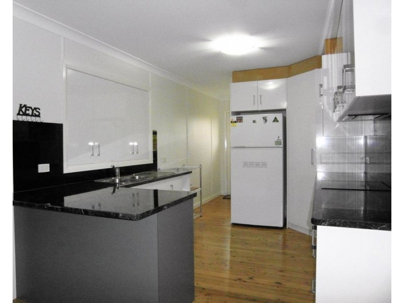 8 Patrick Street, Harristown QLD 4350