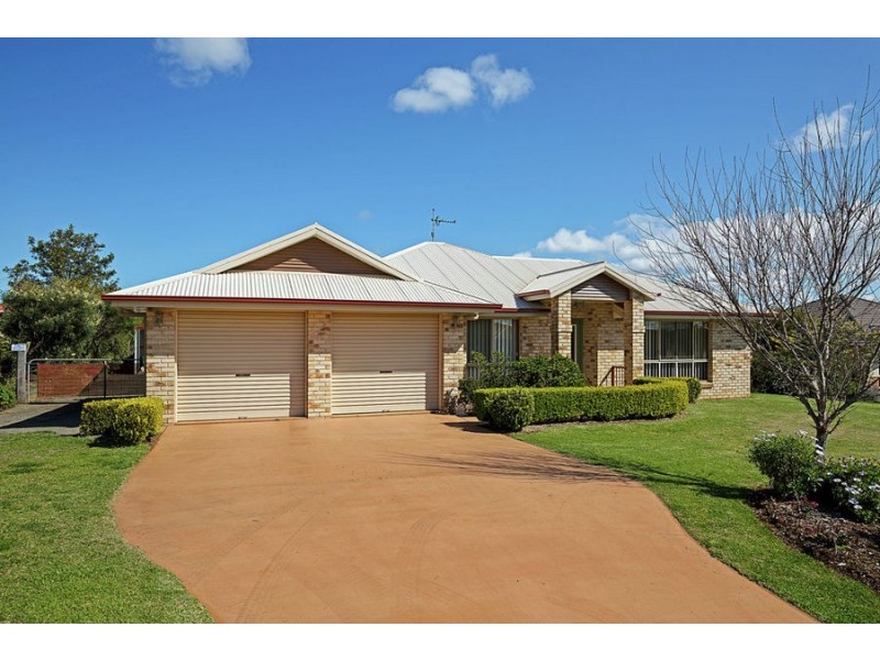 27 Cole Drive, Highfields QLD 4352