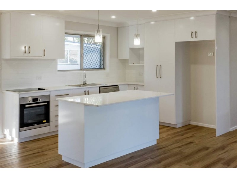 71 Debra Street, Centenary Heights QLD 4350