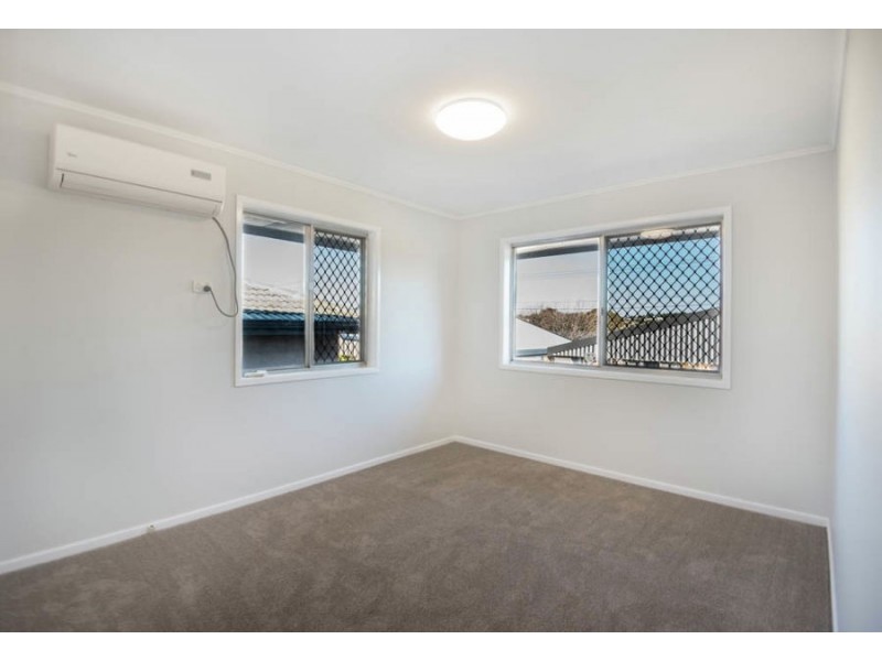 71 Debra Street, Centenary Heights QLD 4350