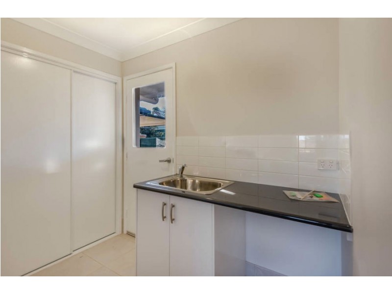 71 Debra Street, Centenary Heights QLD 4350