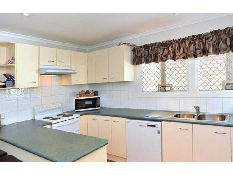 11 Hanlon Street, Newtown QLD 4350