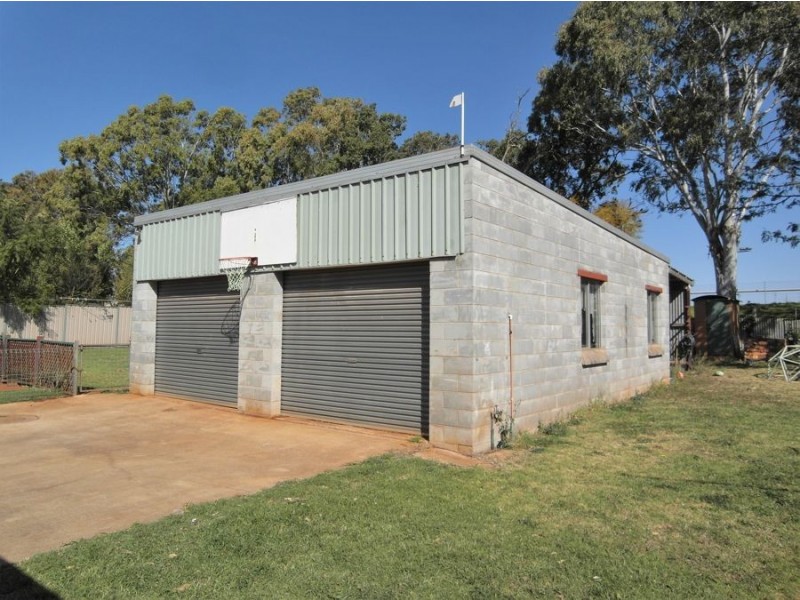 36 Weetwood Street, Newtown QLD 4350