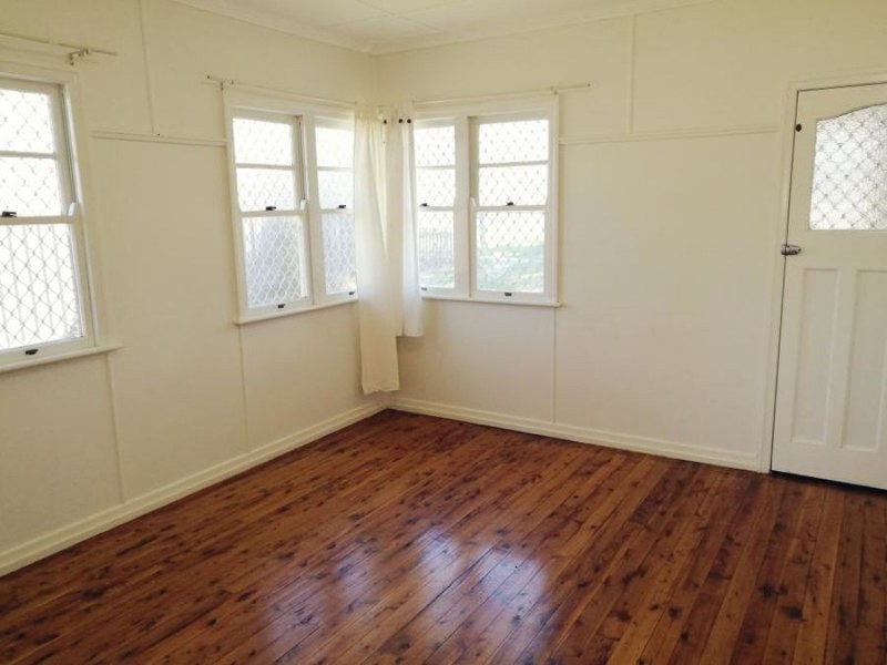 126 Ramsay Street, Centenary Heights QLD 4350