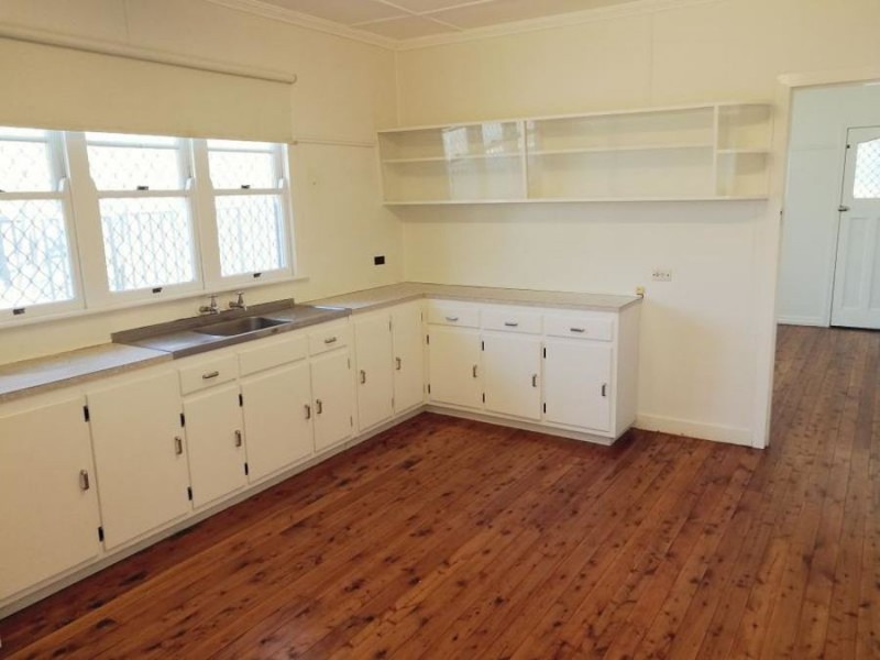 126 Ramsay Street, Centenary Heights QLD 4350