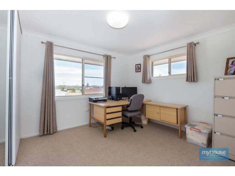 10 Erin Street, Wilsonton QLD 4350