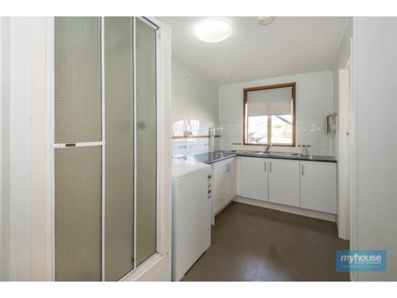 10 Erin Street, Wilsonton QLD 4350