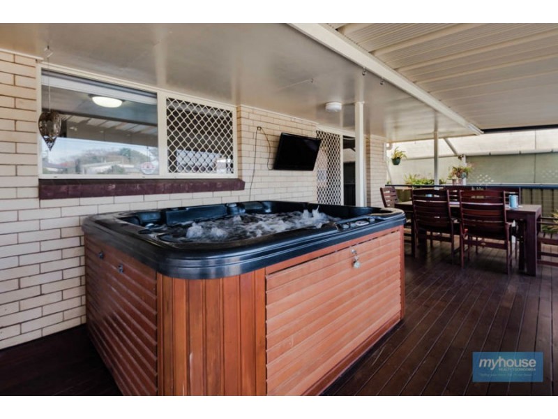 10 Erin Street, Wilsonton QLD 4350