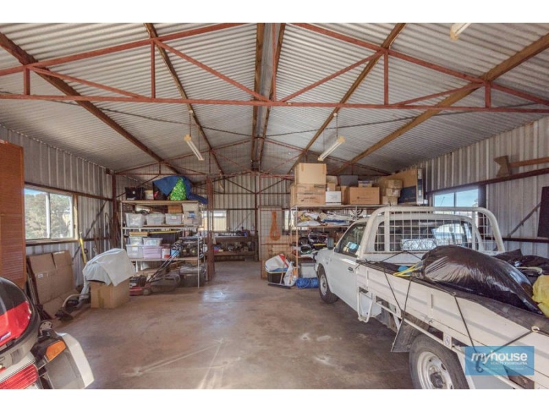 10 Erin Street, Wilsonton QLD 4350