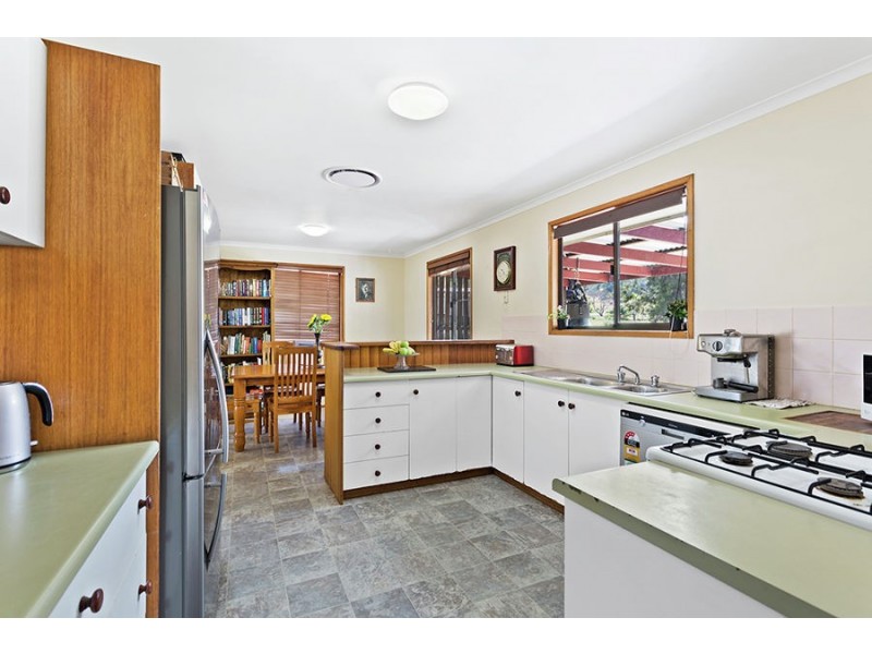6 Hillview Crescent, Gowrie Junction QLD 4352