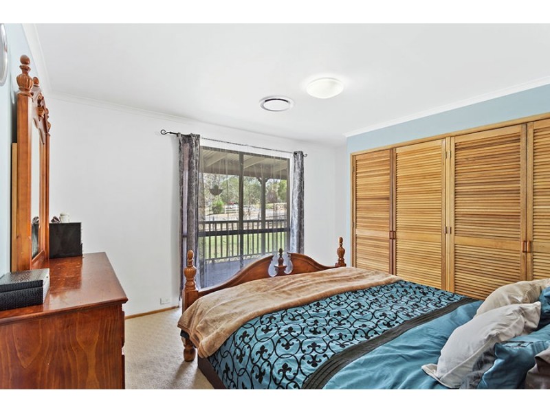 6 Hillview Crescent, Gowrie Junction QLD 4352