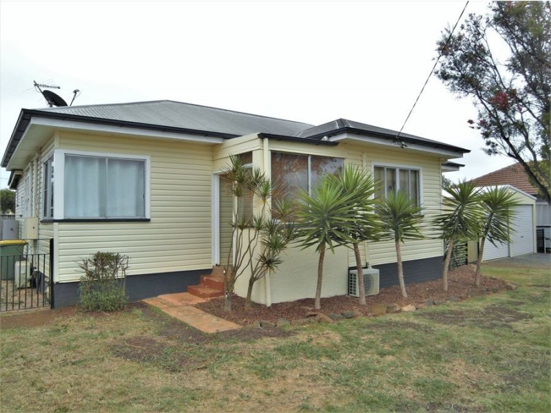 7 Cay Street, Newtown QLD 4350