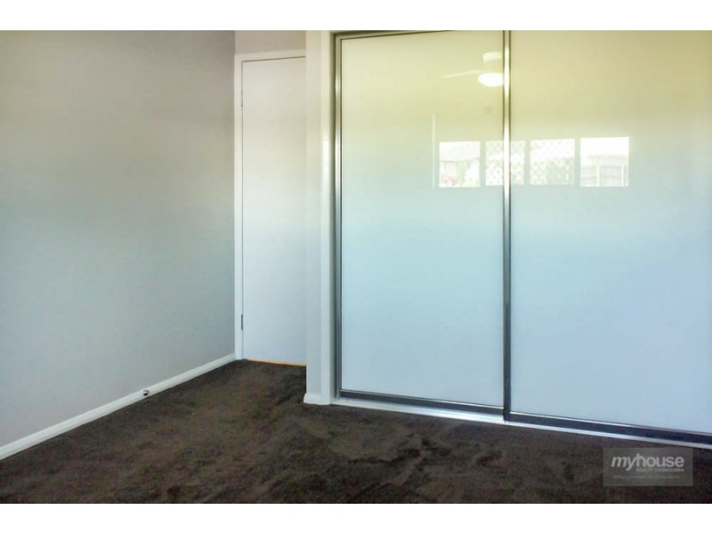 4 Farrer Street, Cranley QLD 4350