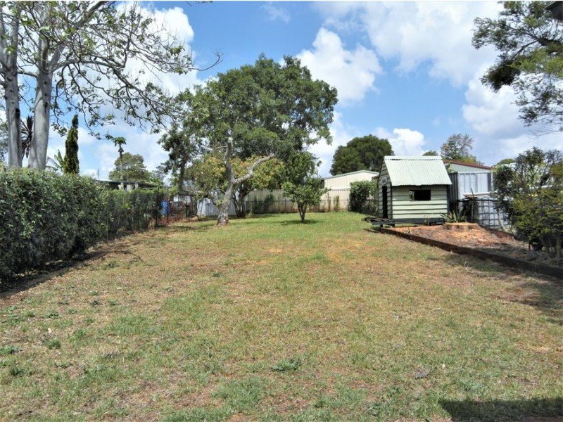 8 Vera Street, Newtown QLD 4350
