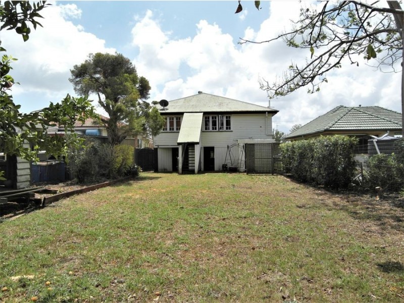 8 Vera Street, Newtown QLD 4350