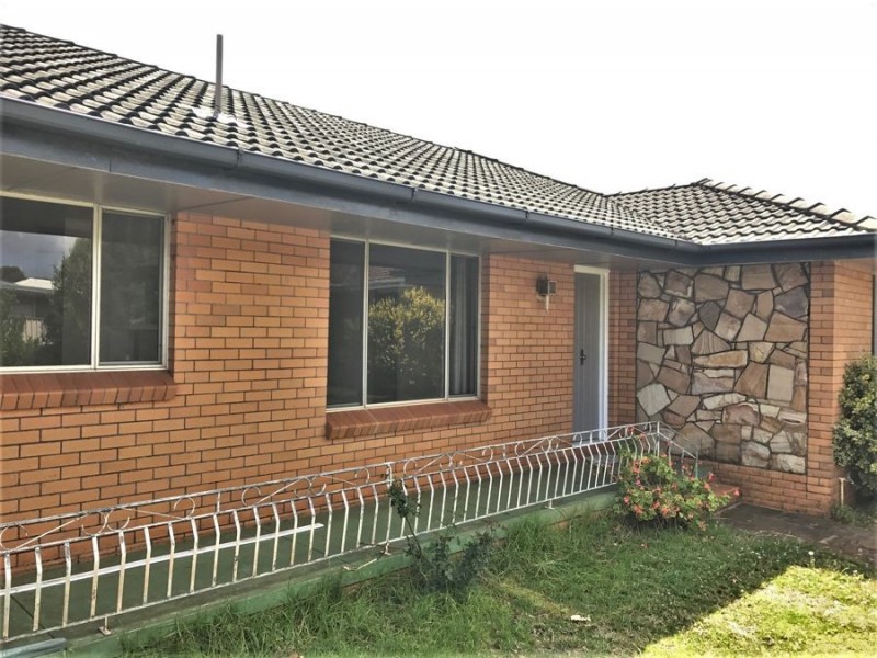 1 Winifred Street, South Toowoomba QLD 4350