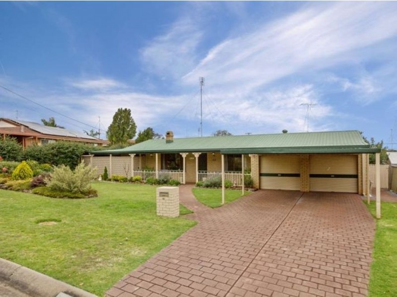 40 Hinkler Crescent, Wilsonton QLD 4350