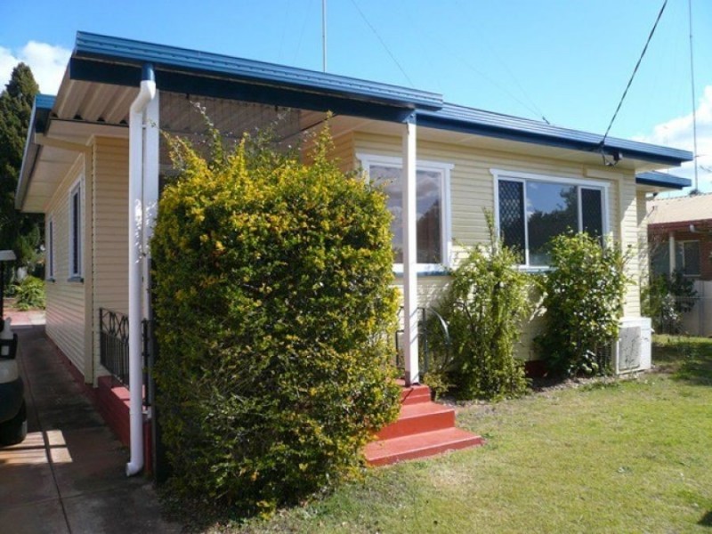 4 Morton Street, South Toowoomba QLD 4350
