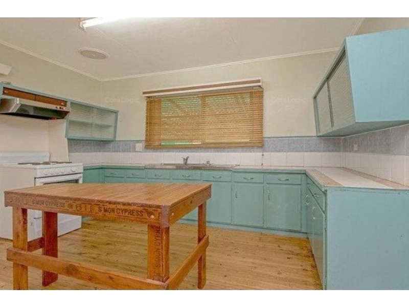 10a Esmond Street, Rockville QLD 4350