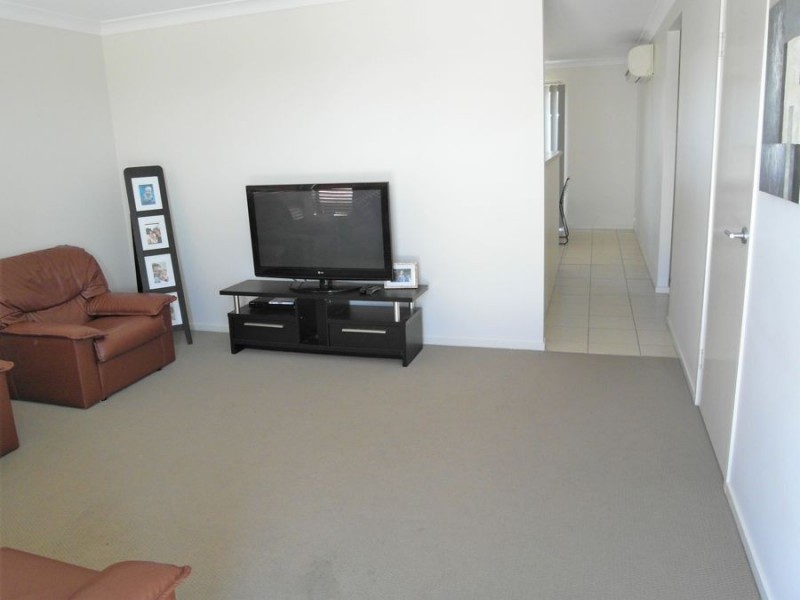 1/6 Salisbury Street, Darling Heights QLD 4350