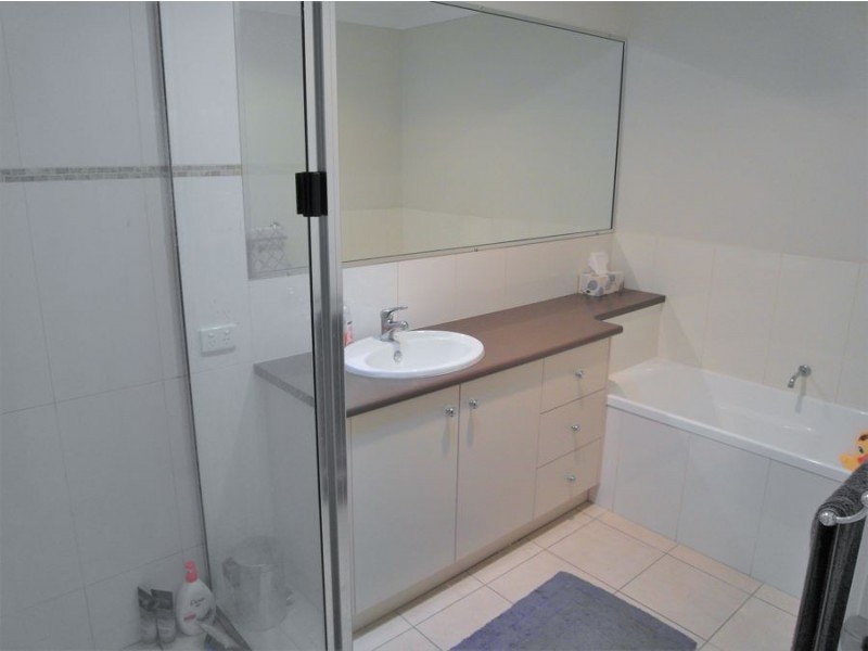 1/6 Salisbury Street, Darling Heights QLD 4350