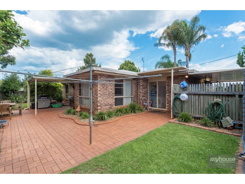 9 Prowse Street, Rockville QLD 4350