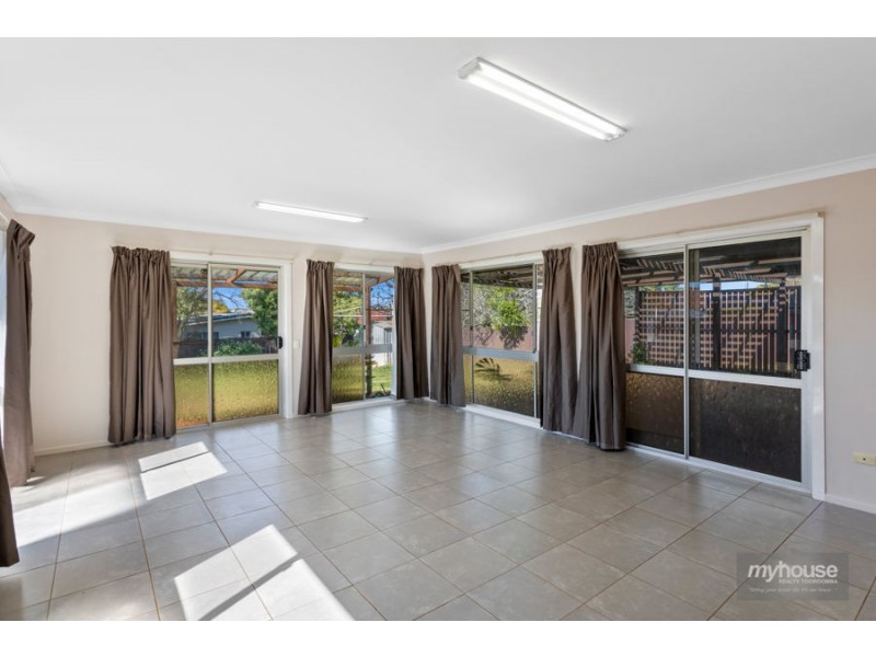 24 Noll Street, Kearneys Spring QLD 4350